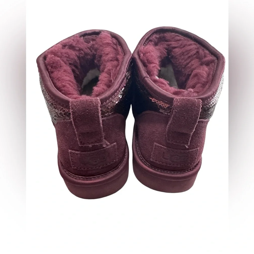 UGG Classic Mini Mirror Ball NWOT Size 6 Maroon/ Wild Grape
